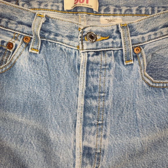 Levi's Jeans - Picture 5 of 14